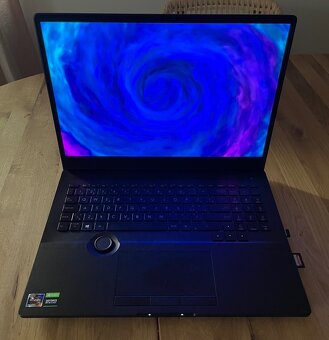 ASUS StudioBook ProArt - 5