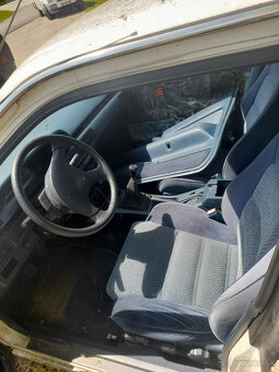 predam toyota camry 2 td 1990 - 5