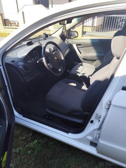Chevrolet Aveo - 5