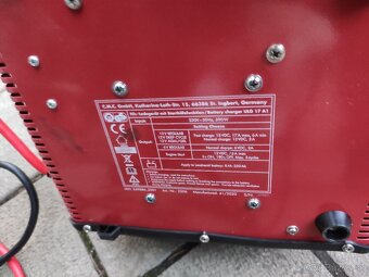 Štartovací box plus nabíjačka autobatérií - 5