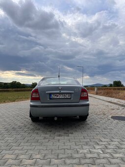 Škoda Octavia 1.6 Benzín 74kW - 5
