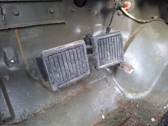 Uaz 469 - 5