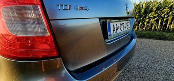 Škoda Superb combi 4x4 dsg - 5