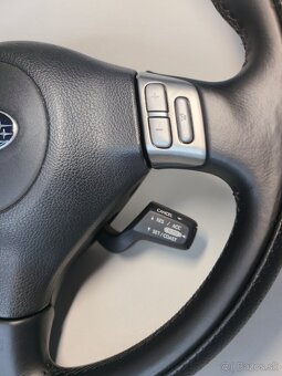 Kožený volant momo subaru - 5