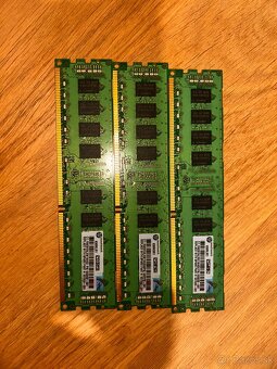 3x 2GB DDR3 ECC RAM Samsung pre servery (PC3-10600R) - 5