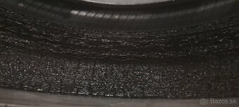 Predám 2ks pekné letné 235/50r19-99V Pirelli - 5