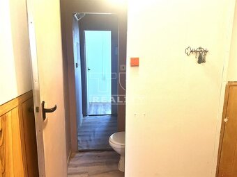 2-izbový byt blízko centra Senice – ideálna investícia... - 5