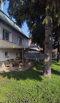 Priestranný dvojpodlažný rodinný dom v Pribeníku - 5