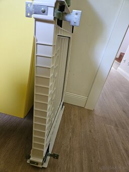 Predam medzikus medzi pracku a susicku: whirpool sks 200 - 5