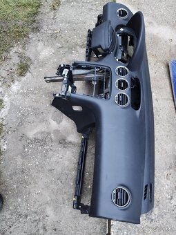 Palubovka Peugeot 308 - 5