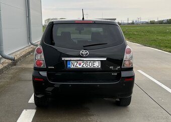 Toyota Corolla Verso 2.2 D-CAT 130 kW (177 PS) - 5