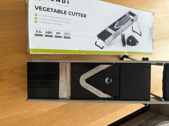 Ručný krájač na zeleninu HENDI - 5