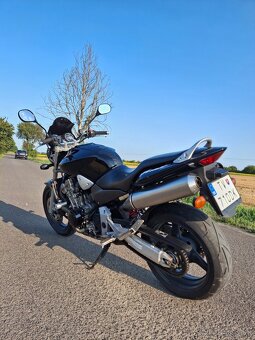 Honda hornet 900 - 5