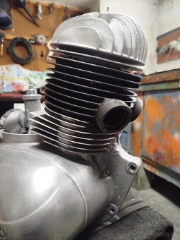 Prodám motor na kývačku Jawa 250/353 po generální opravě. - 5