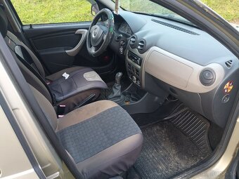 Dacia Sandero - 5