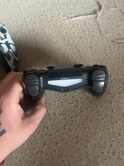 Nhl 23 plus dva ovladace - 5