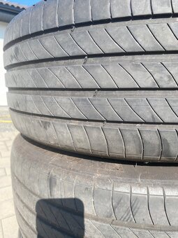 Letné pneu na Teslu 235/45 R18 - 5