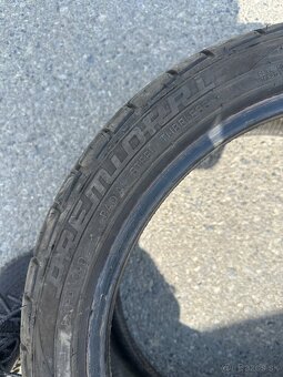 225/40r18 - 5