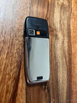Nokia E51, Nokia E52 - 5
