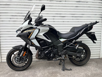 Kawasaki Versys 1100 S - 5