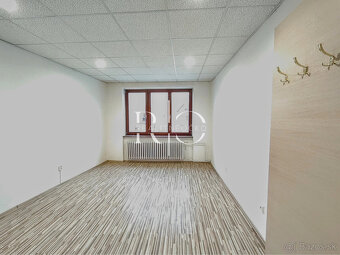 priestor na podnikanie, centrum mesta Kežmarok, 25 m2, prená - 5