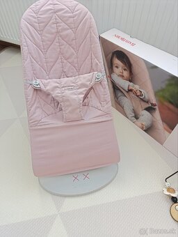 Lehátko Babybjorn +originál hračka Babybjorn - 5