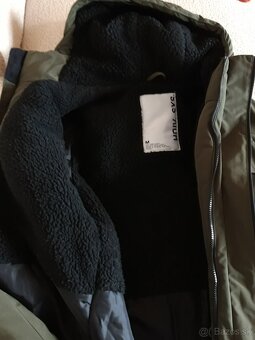 Zimná bunda-parka s kapucňou - 5