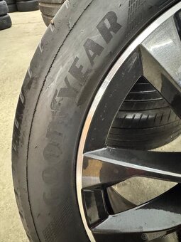 ORIGINAL SKODA KAROQ SPORTLINE R18 5x112 225/50/18 - 5