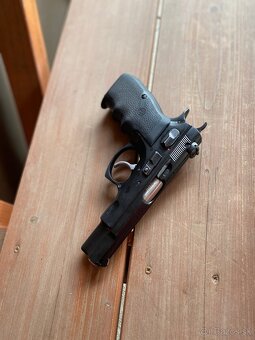 CZ85 - 5