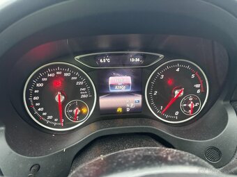 Mercedes Trieda A - 5