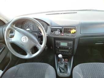 Volkswagen Golf 1.6 Highline CENA 1000 Eur - 5