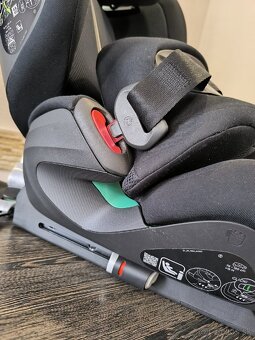 Autosedacka Cybex PALLAS G i-Size Moon Black Plus - 5