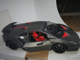 Predám zberateľský model auta Lamborghini Sesto Elemento - 5