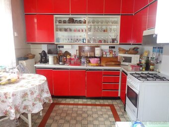 Dom na bývanie a budovy na podnikanie v Lučenci - Opatová - 5