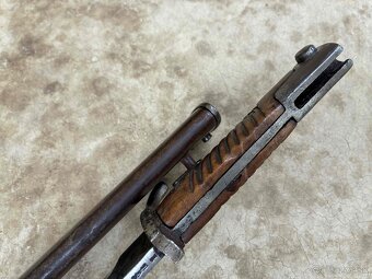 Nemecký bodák 05 s pílkou - 5