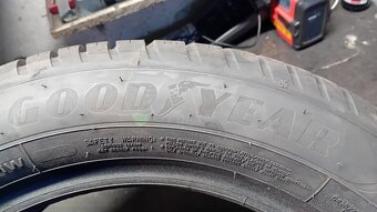 Goodyear Vector 4Seasons Gen-3 225/55R17 - 5