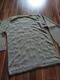 Darujem ozdobný sveter v.XL - 5