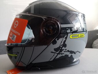 Vyklápacia helma - 5