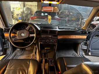 BMW E32 730i 1987 - 5