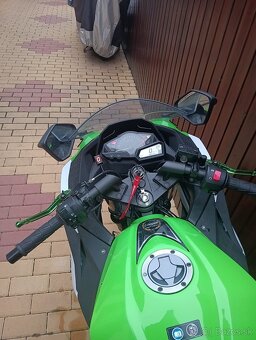 Kawasaki Ninja 300 30th anniversary edition - 5