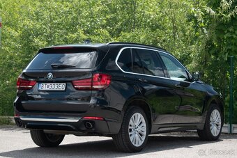 BMW X5 xDrive30d A/T 190KW . - 5