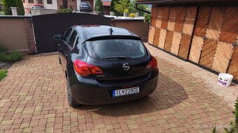 Astra J 1.4 benzín 74 kw - 5