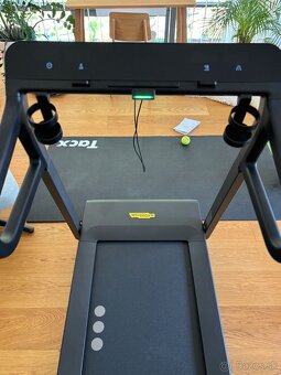 bežecký pás Technogym MyRun - 5