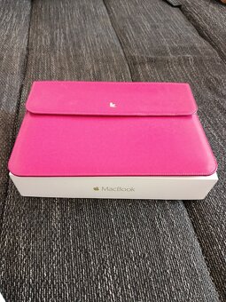 Apple MacBook - 5