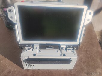 Predám vymením rádio Ford Sync2 - 5