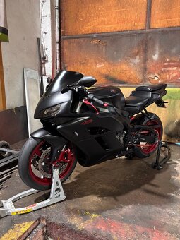 VÍKENDOVÁ CENA HONDA CBR1000RR Fireblade - 5