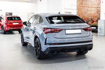 Audi RSQ3 - 5