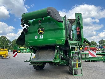 John Deere S780 - 5