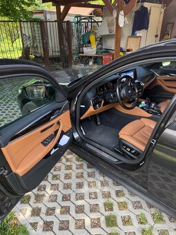 Predám BMW 540i xDrive Touring - 5