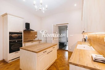 PRENÁJOM 3 izbový luxusný byt s parkovaním, záhradou, centru - 5